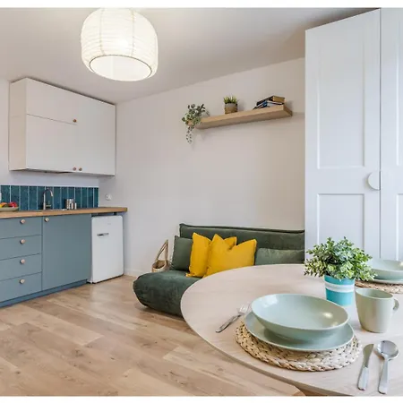 アパート Vogue Apartment - 12 Min To Old Town Gdansk,Pkp & Shopping Mall *